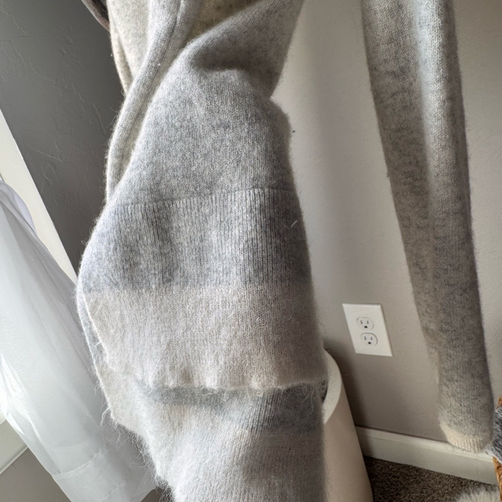 Derek Lam 10 Crosby - Women's Gray Cashmere Sweater - Picture 10 of 12